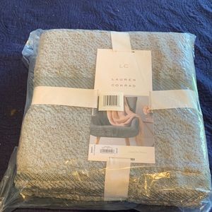 Lauren Conrad Chenille Throw Gray NWT
